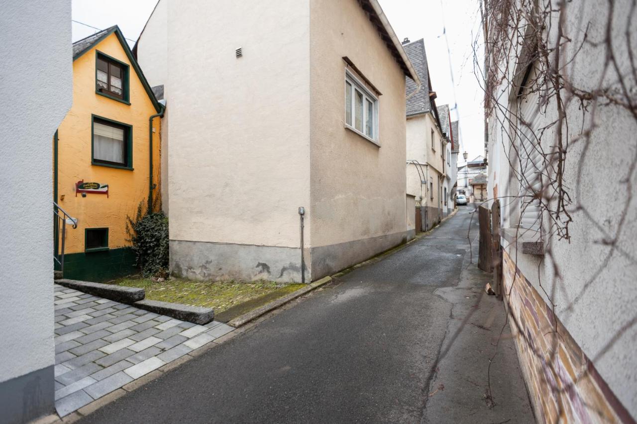 Mosel-Fachwerkhaus In Ediger-Eller - Charmant & Komfortabel, Naehe Calmont Klettersteig, Bis 5 Personen - 2 Schlafzimmer & Netflix Exterior photo